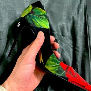 Gorgeous heels only worn inside